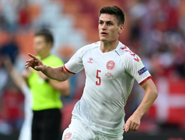 欧冠八强对阵-听说戈森斯火了?别忘了他在“真蓝黑”的搭档梅勒!